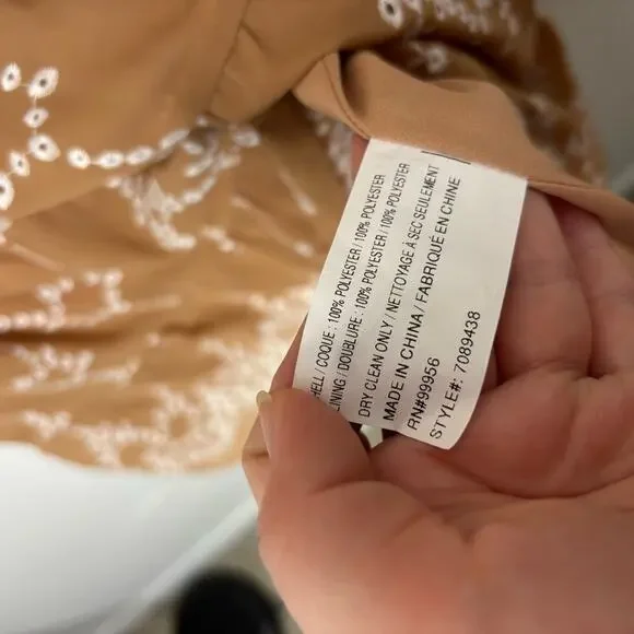 Shoshanna Torres tan and white long sleeve eyelet dress with tie waist women's 6 - Picture 8 of 9